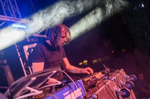 Fotografija s festivala Nera Etwa